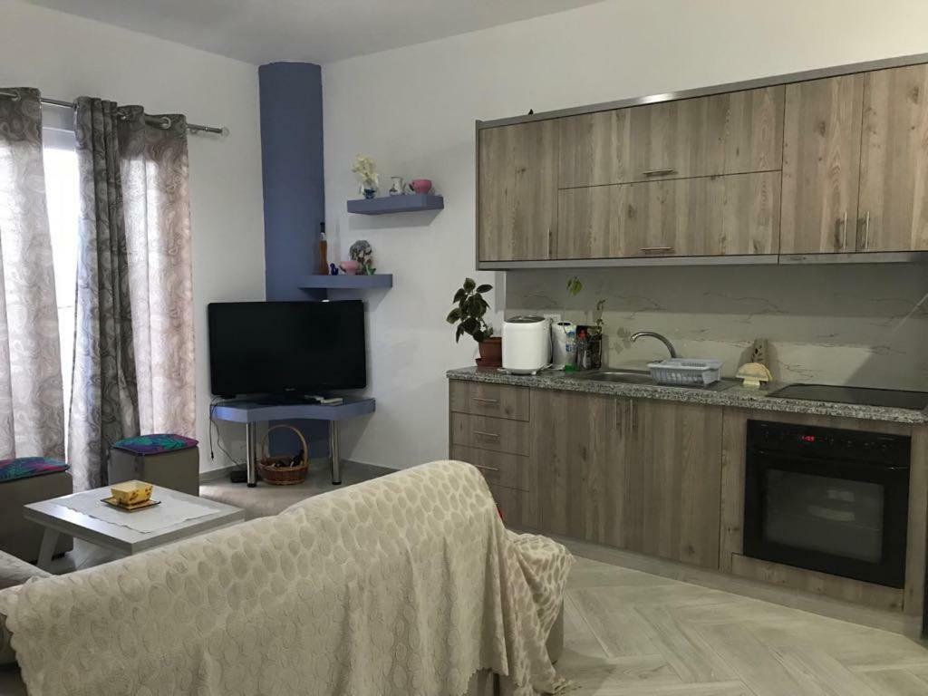 Vila Floban & Mirdar Koshi Saranda Dış mekan fotoğraf